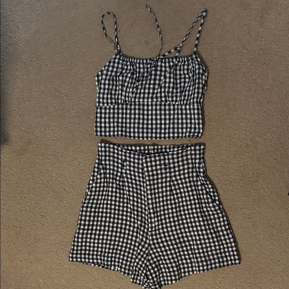 Abercrombie & Fitch Black and White Gingham Crop Top and Shorts Set *re-poshing*